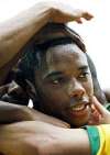 Robinho marca 3 gols e Brasil vence Chile